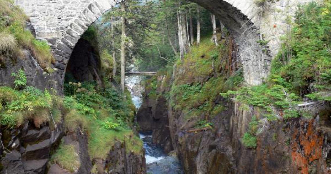 Les cascades du Pont d'espagne